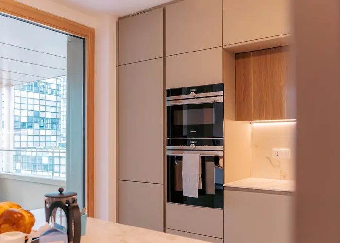 Appartement Media Bay In Kirchberg By Rentaroo Luxembourg