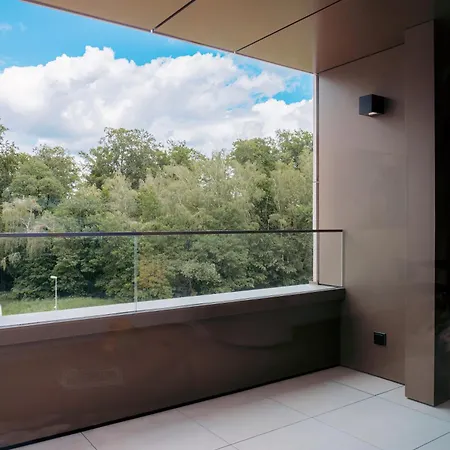 Apartament Media Bay In Kirchberg By Rentaroo *