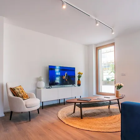 Media Bay In Kirchberg By Rentaroo Apartment